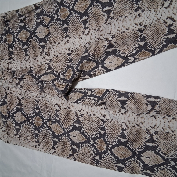 Hudson Jeans Tan Reptile Print Denim - Picture 4 of 8